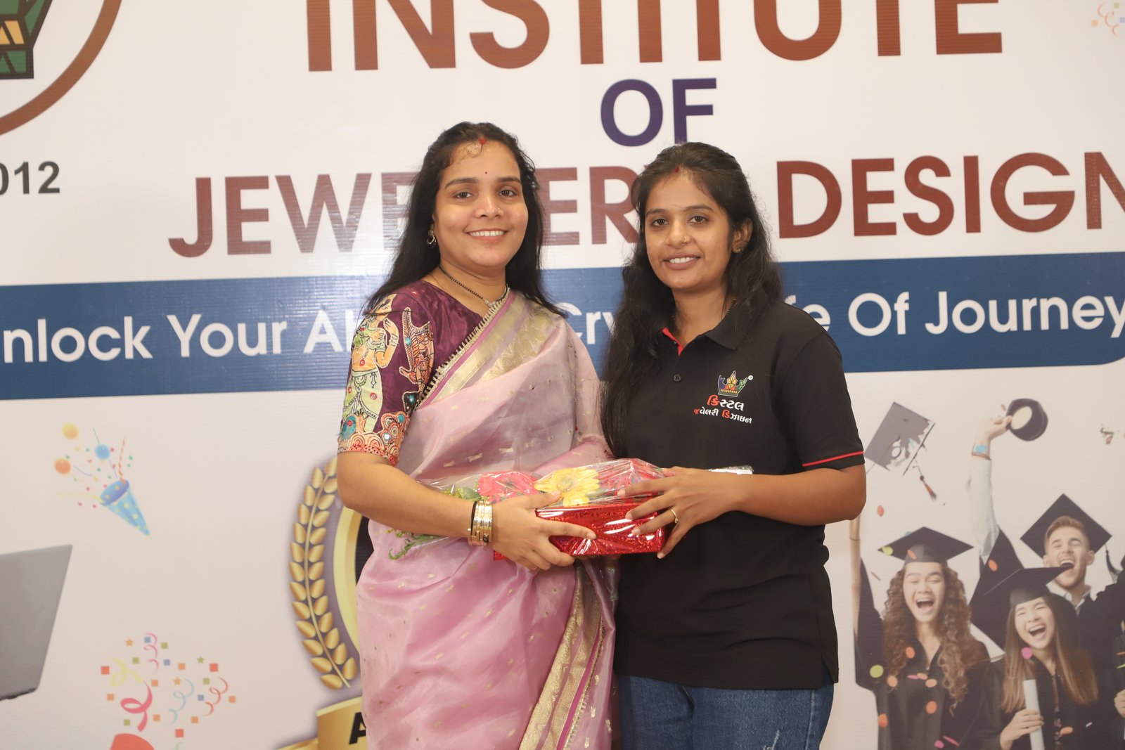 Crystal Jewelry Institute gallery photo